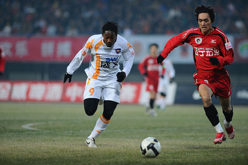 二点球与背 二点球与背