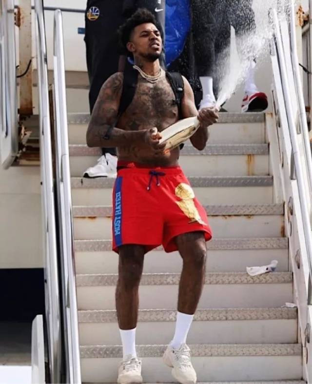 牌照制度 牌照制度